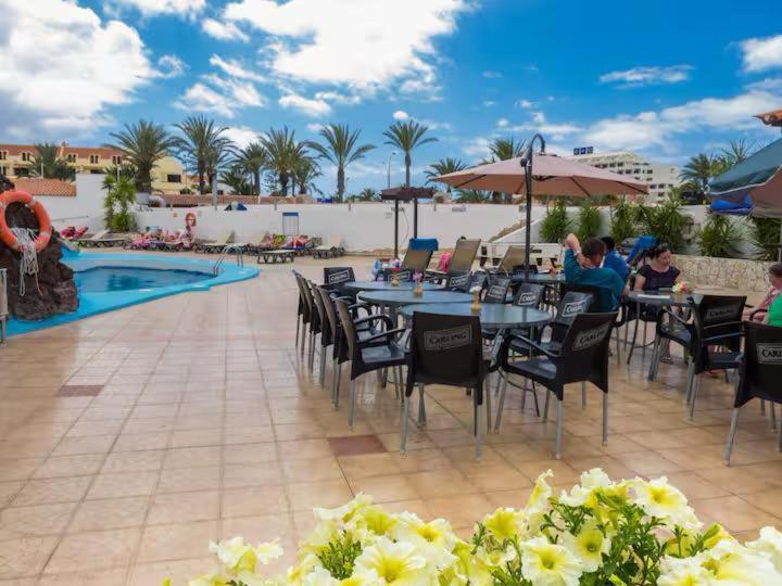 Apartment In Playa De Las Americas 1 Экстерьер фото