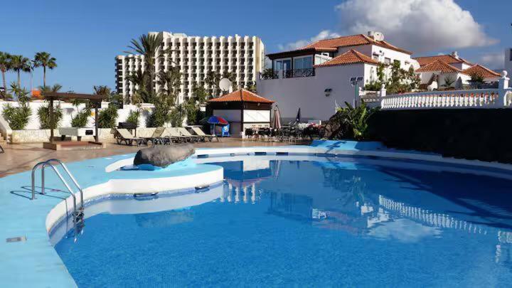 Apartment In Playa De Las Americas 1 Номер фото