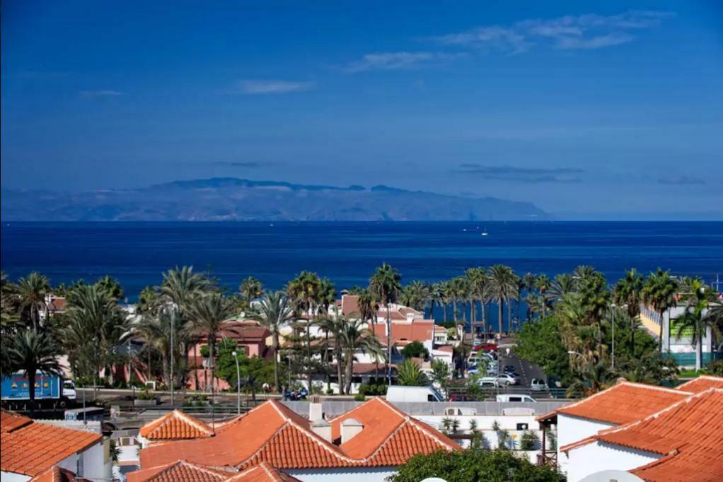 Apartment In Playa De Las Americas 1 Экстерьер фото
