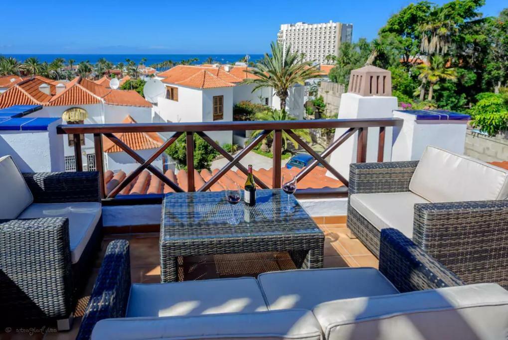Apartment In Playa De Las Americas 1 Экстерьер фото